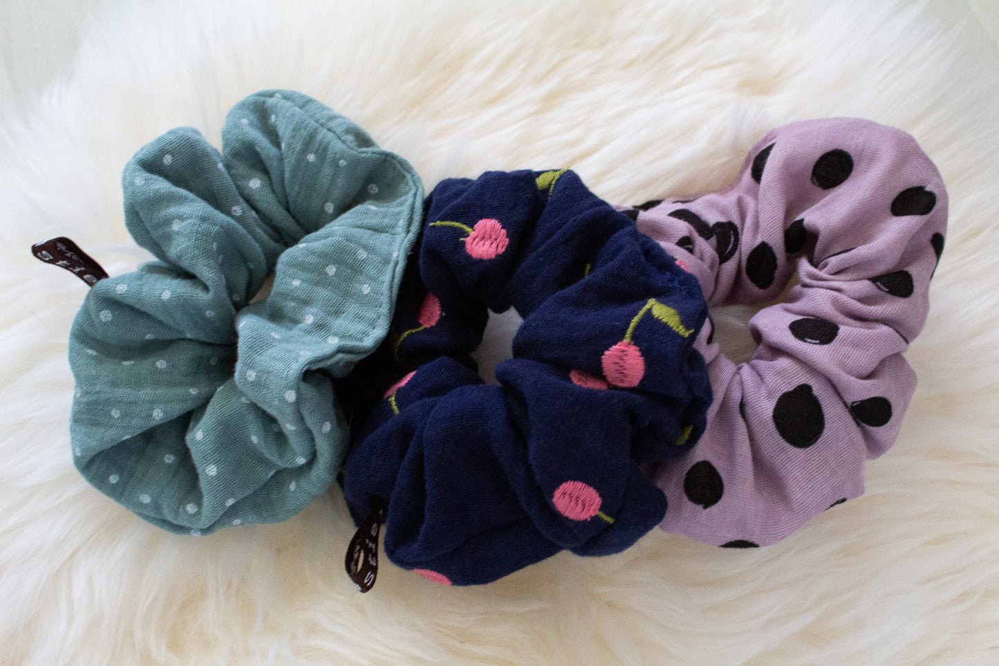 Haargummi Scrunchie aus hochwertigen Musselin handmade in Deutschland