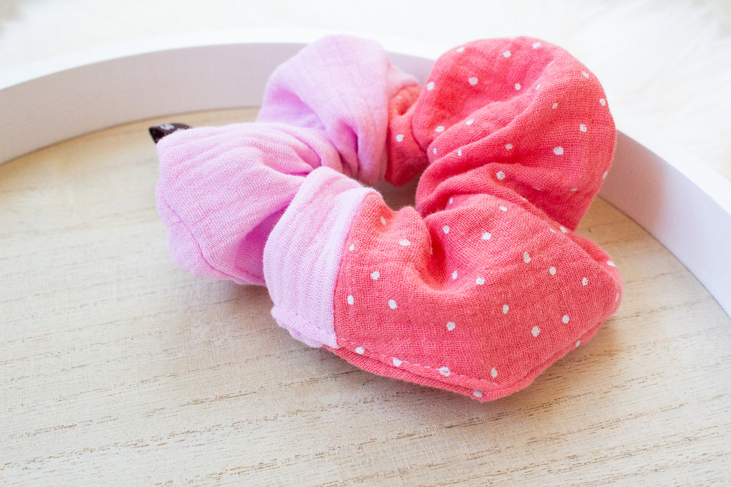 Haargummi Scrunchie aus hochwertigen Musselin handmade in Deutschland