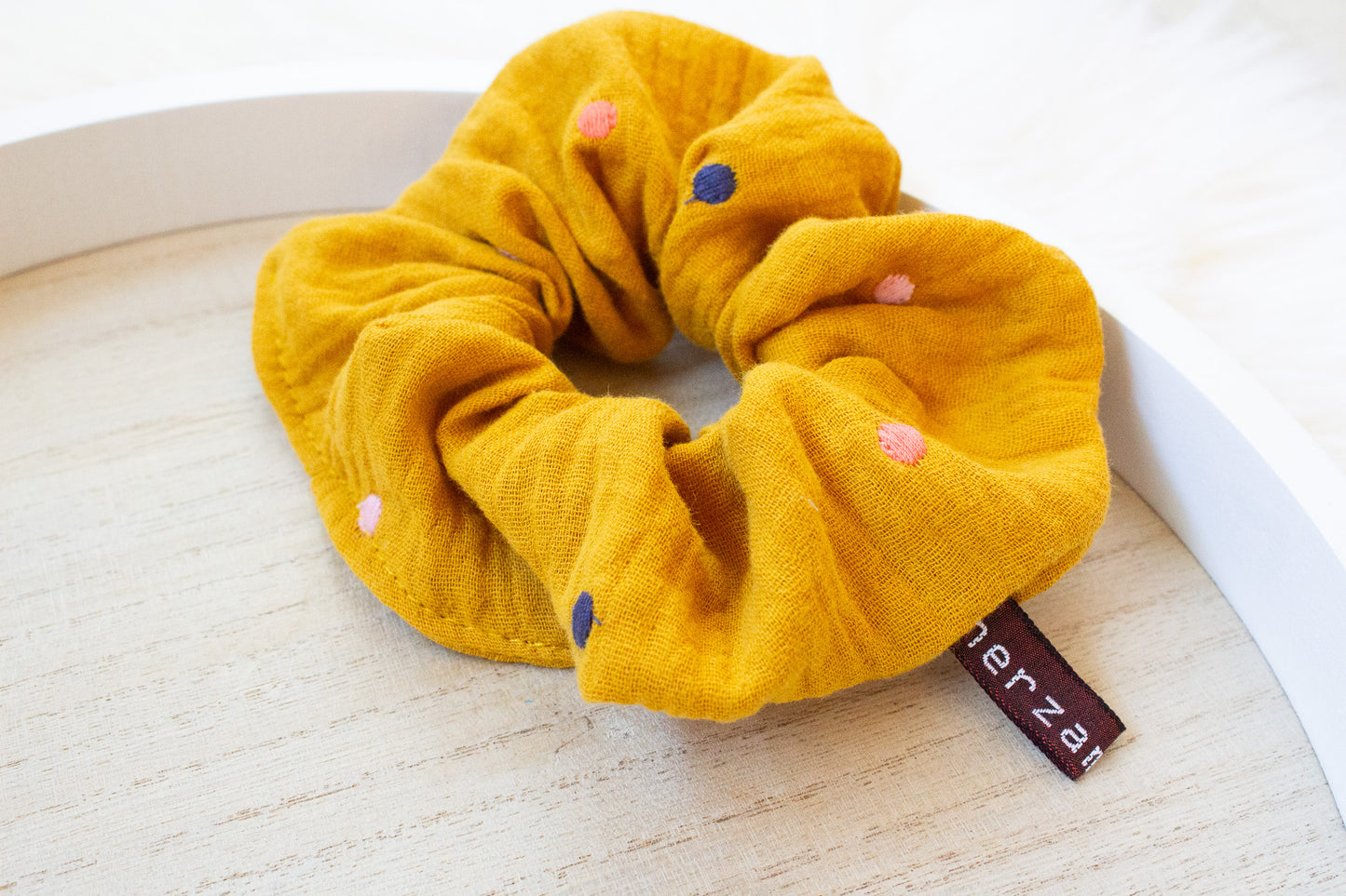 Haargummi Scrunchie aus hochwertigen Musselin handmade in Deutschland