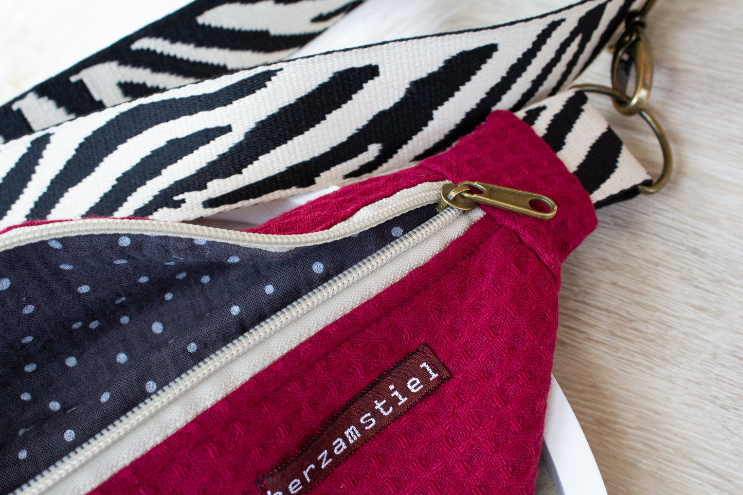 Bauchtasche Zebra aus Waffelpiqué und Musselin