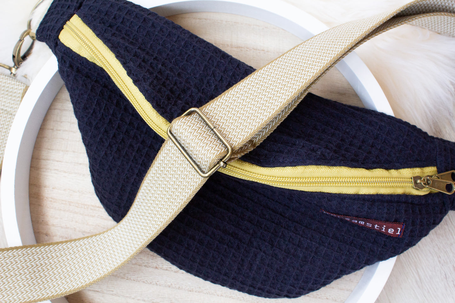 Bauchtasche dots aus Waffelpiqué und Musselin