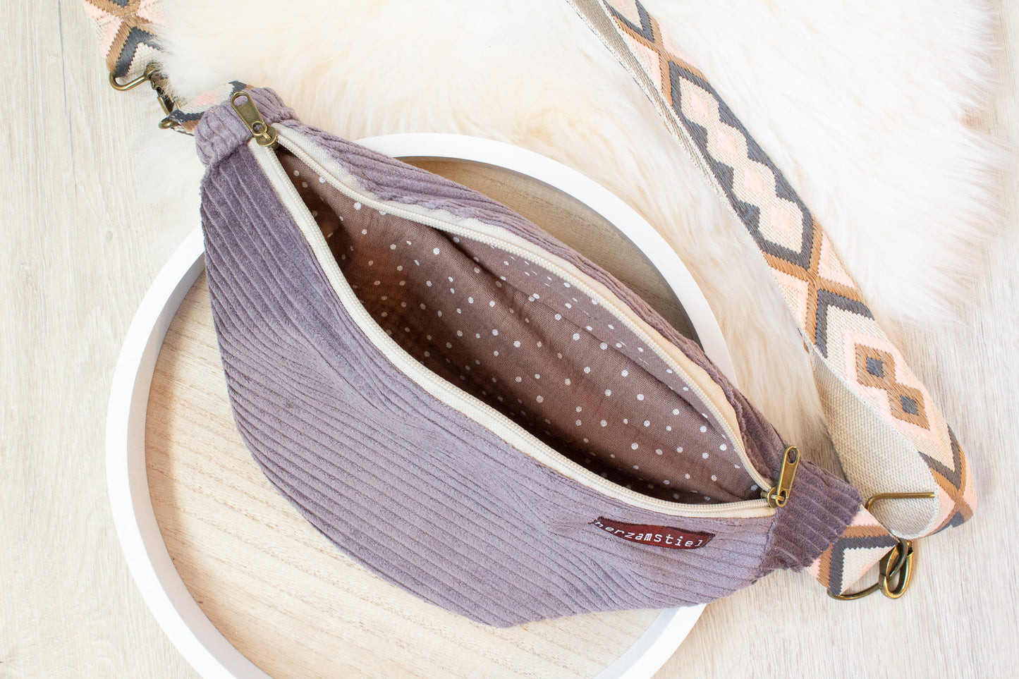 Bauchtasche taupe aus weichem Cord und Musselin