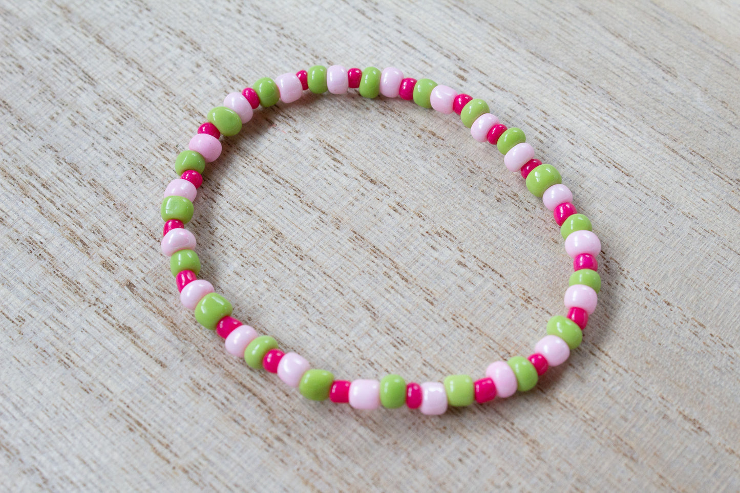 Buntes Perlenarmband multicolor pink, grün, rosa