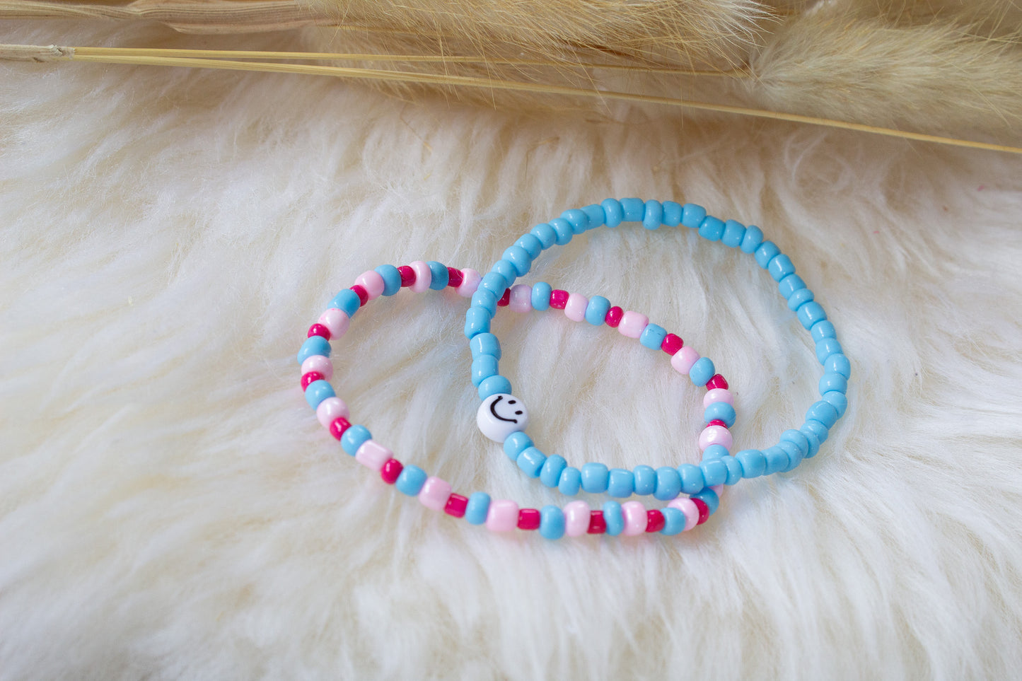 Perlenarmband türkis mit Smiley