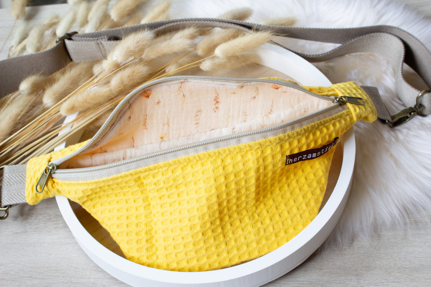 Bauchtasche gelb aus Waffelpiqué und Musselin