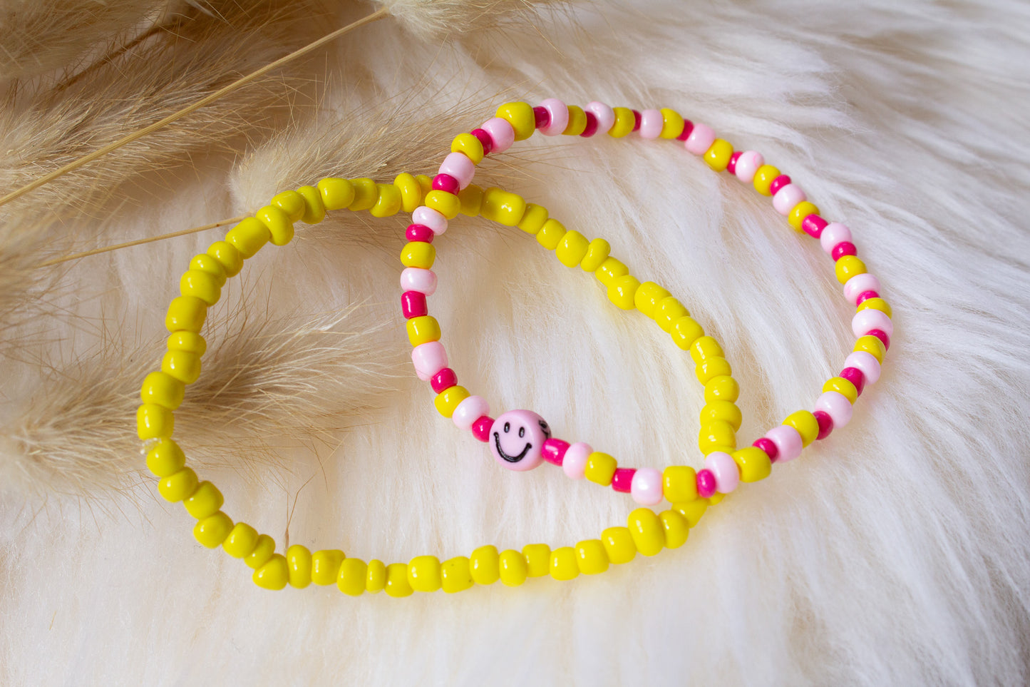 Perlenarmband gelb