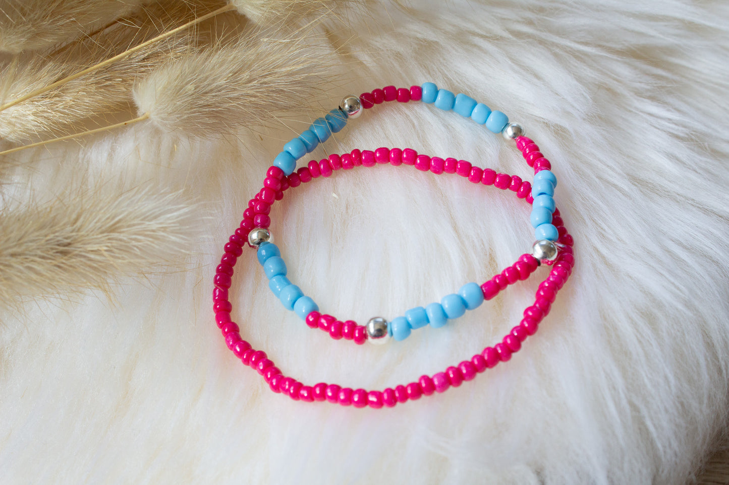 Buntes Perlenarmband Smiley multicolor (pink, türkis, silber)