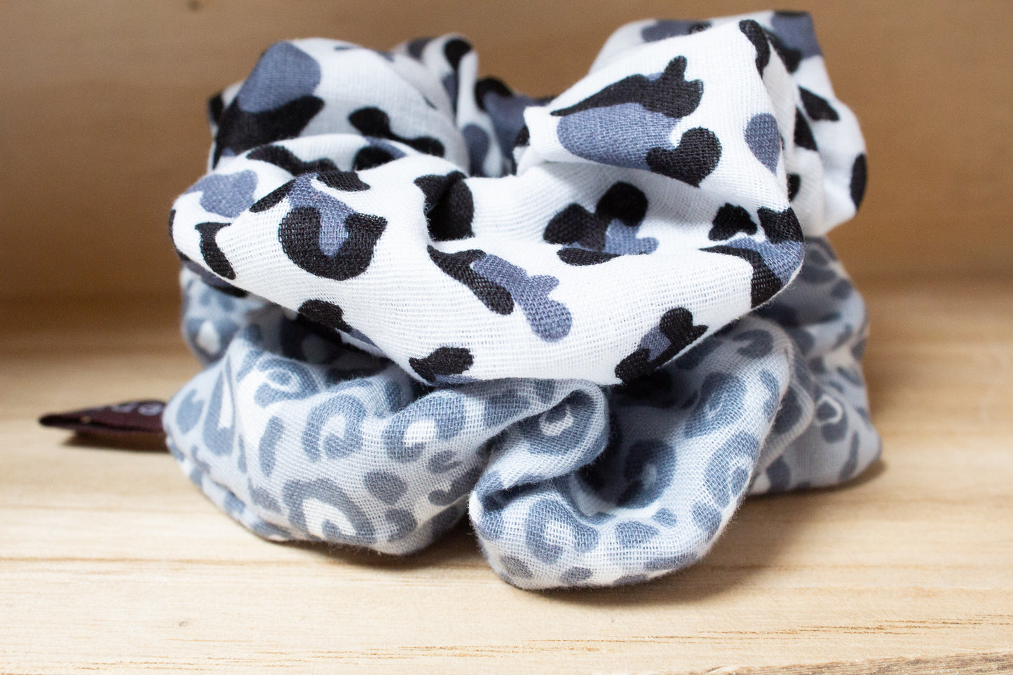 Haargummi Scrunchie aus hochwertigen Musselin handmade in Deutschland