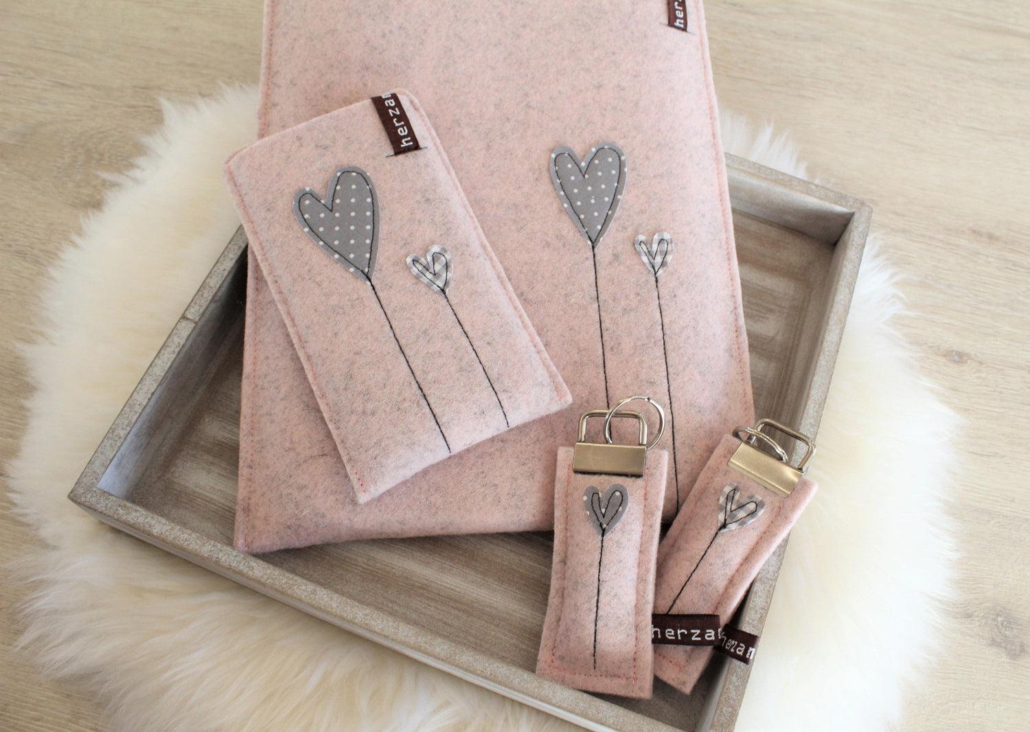 Handy- & Tablethüllen