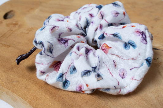 Haargummi Scrunchie aus hochwertigen Musselin handmade in Deutschland