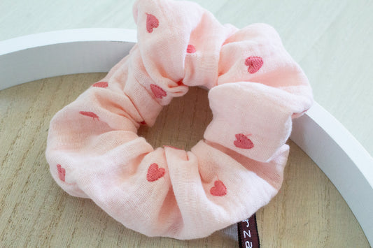 Haargummi Scrunchie aus hochwertigen Musselin handmade in Deutschland