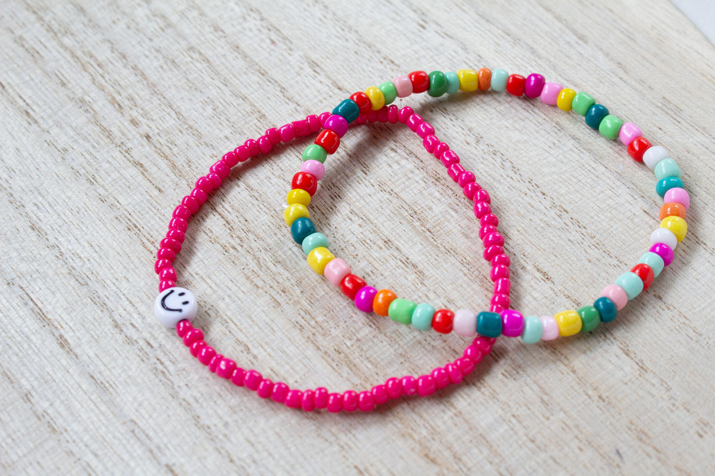 Perlenarmband pink mit Smiley