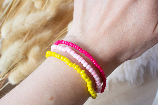 Perlenarmband pink
