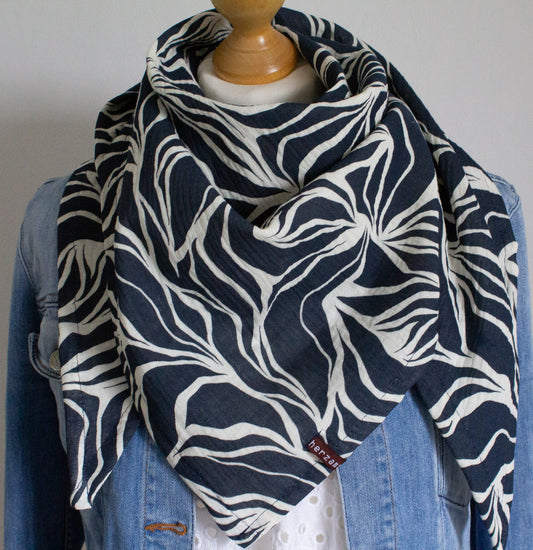 Leichtes Dreieckstuch Musselintuch handgenäht für Erwachsene aus besonders kuschelig weichen Baumwollmusselin mit viel Liebe für Dich einzigartig angefertigt in Deutschland