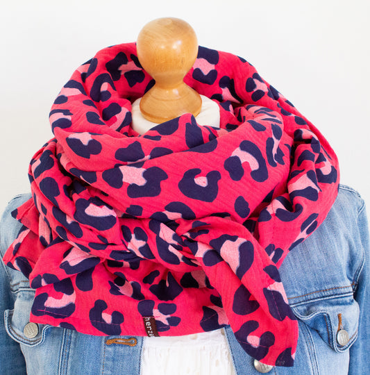 Handgenähtes XXL-Musselintuch für Erwachsene aus besonders kuschelig weichen Baumwollmusselin mit viel Liebe für Dich einzigartig angefertigt in Deutschland