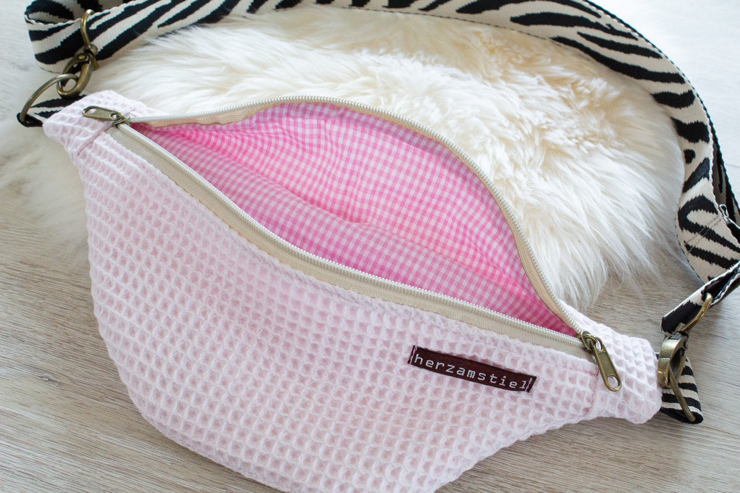 Einzelstück🤍 Bauchtasche rosa mit Herzen aus Waffelpiqué und Musselin