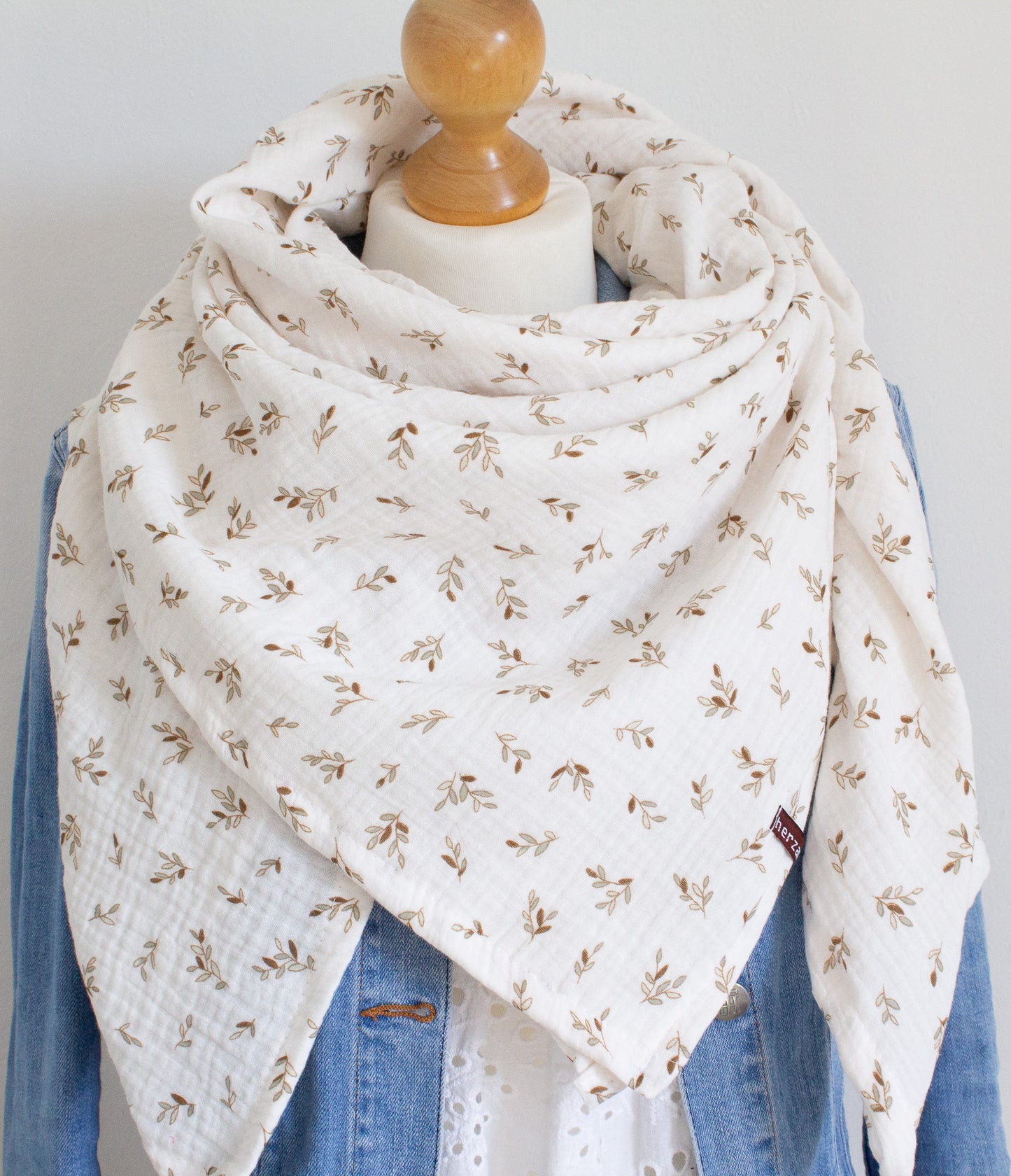 Handgenähtes XXL-Musselintuch für Erwachsene aus besonders kuschelig weichen Baumwollmusselin mit viel Liebe für Dich einzigartig angefertigt in Deutschland